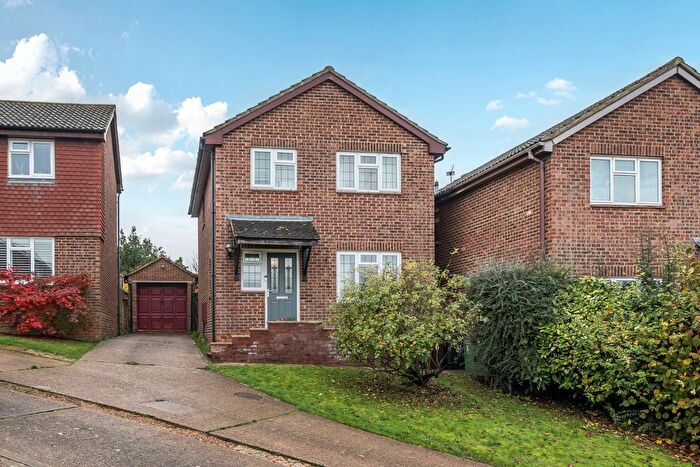 4 Bedroom Detached House For Sale In Guildford, Surrey, GU4