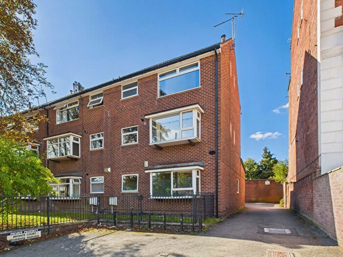 3 Bedroom Property For Sale In Waverley Street, Nottingham, NG7