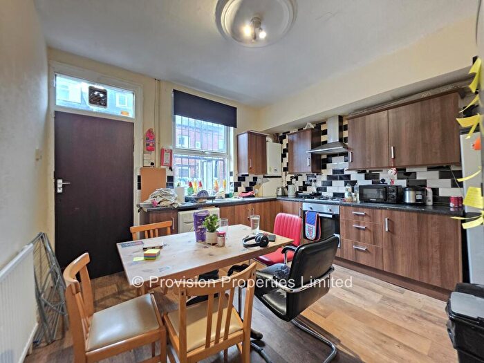 4 Bedroom Terraced House To Rent In Welton Place, Hyde Park, Leeds, LS6