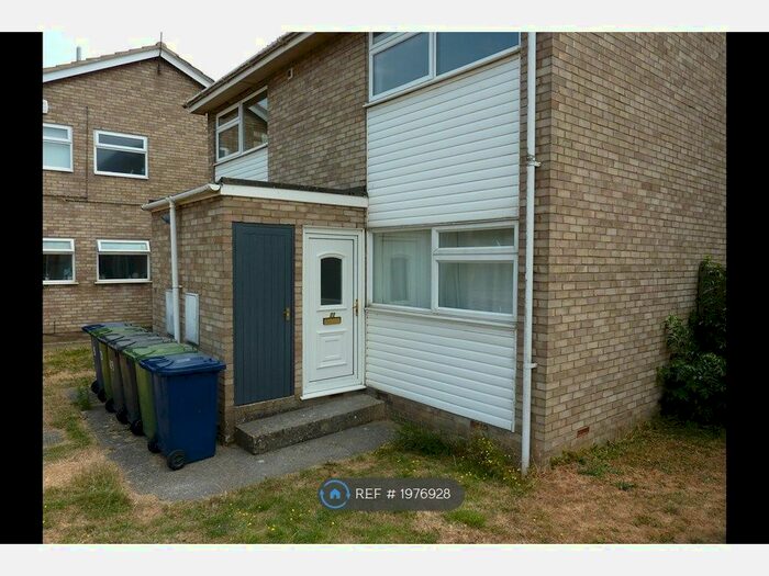 2 Bedroom Flat To Rent In Enniskillen Road, Cambridge, CB4