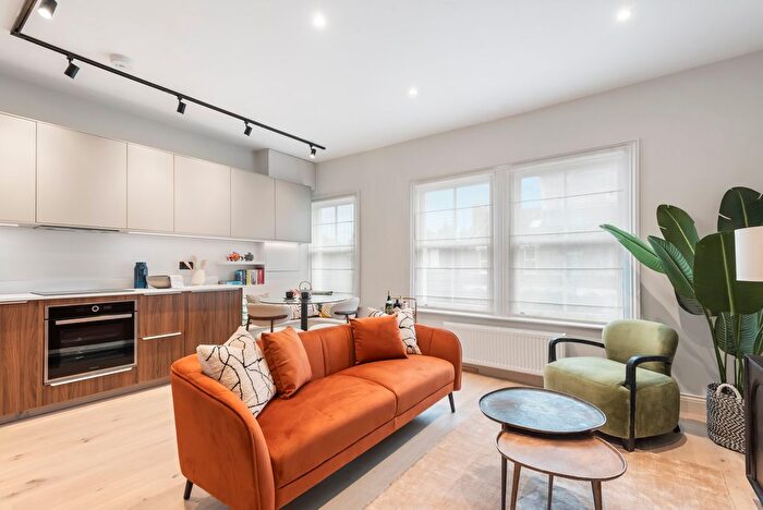 2 Bedroom Flat For Sale In Byrne Road, SW12