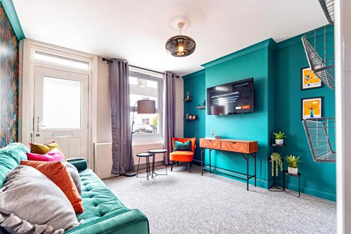 3 Bedroom Terraced House To Rent In Gladstone Street, Peterborough, PE1