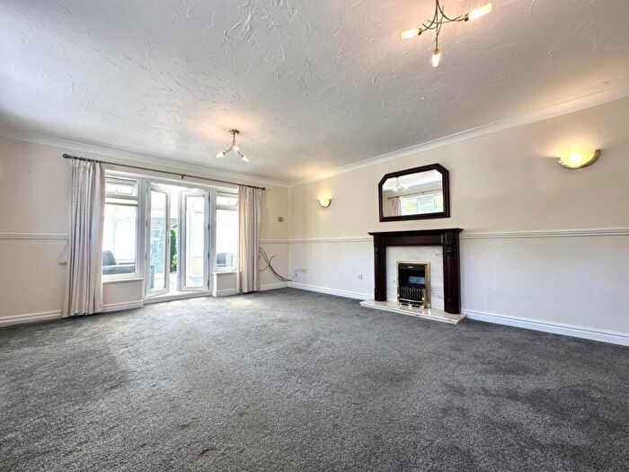 3 Bedroom Terraced House To Rent In High Street, Ibstock, LE67