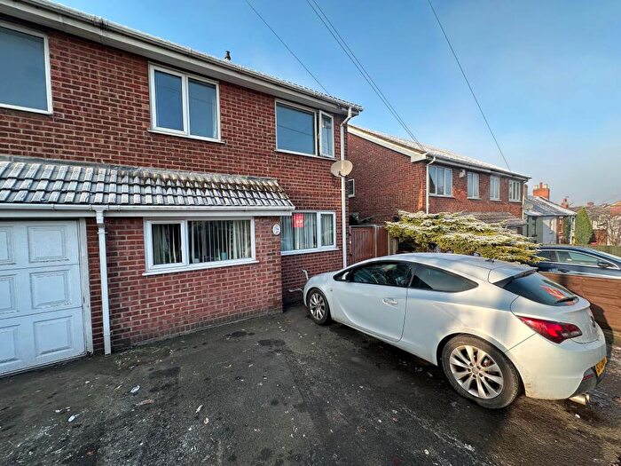 4 Bedroom Semi-Detached House For Sale In Stanton Road, Stapenhill, Burton-on-Trent, DE15