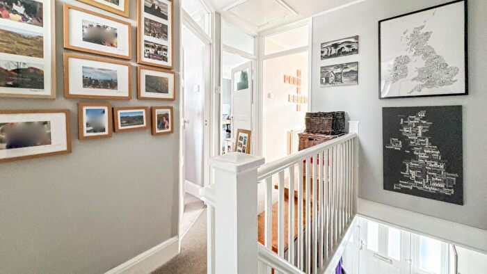 3 Bedroom Terraced House For Sale In Thanet Road, Bedminster, BS3