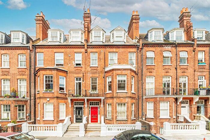 2 Bedroom Flat For Sale In Addison Gardens, Brook Green, W14
