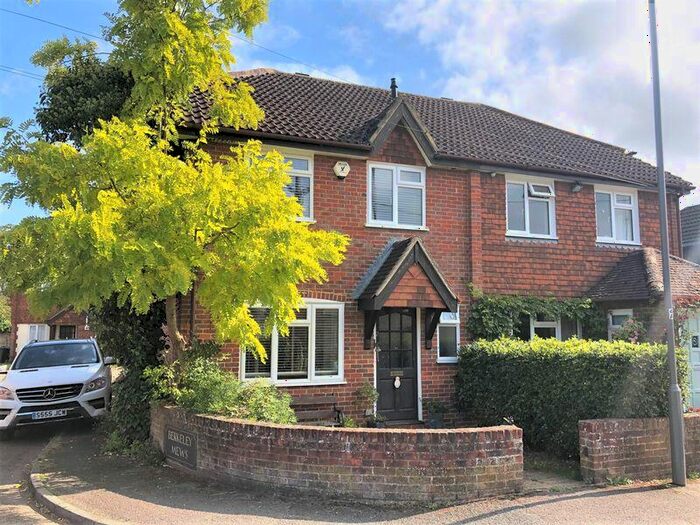 2 Bedroom Semi-Detached House To Rent In Central Marlow - Perfect For The High Street & Station, SL7