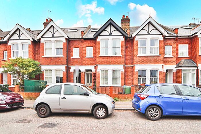 4 Bedroom Terraced House To Rent In Beaconsfield Road, New Malden, KT3