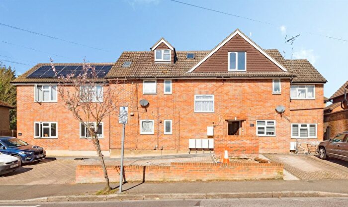 1 Bedroom Flat For Sale In Mildred Avenue, Watford, WD18