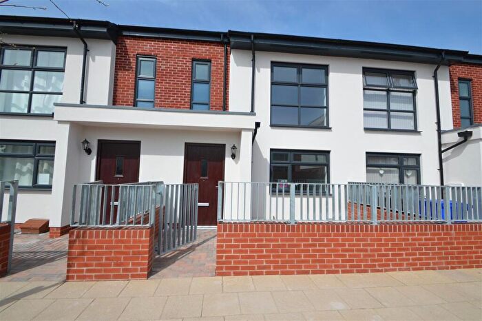 3 Bedroom House To Rent In Blue Moon Way, Rusholme, Manchester, M14