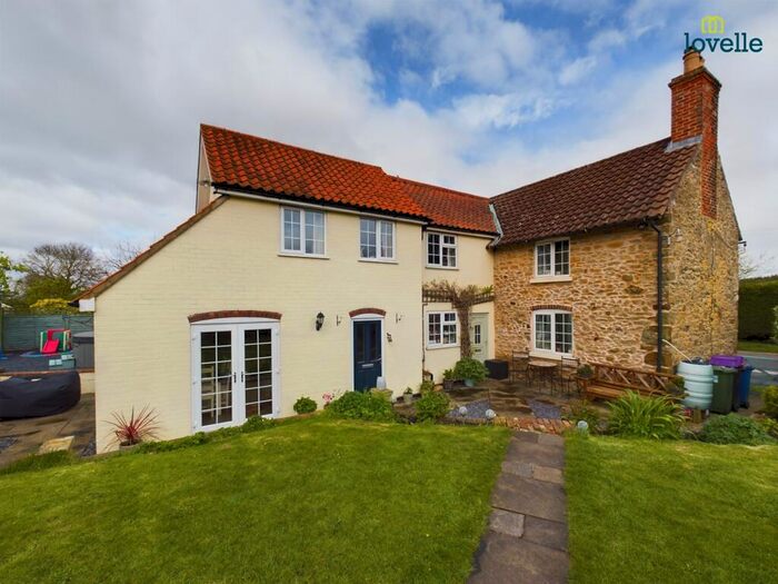 3 Bedroom Cottage For Sale In Main Road, North Willingham, LN8