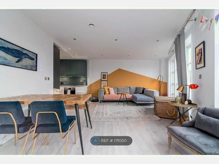 3 Bedroom Flat To Rent In Refinery House, London, E20