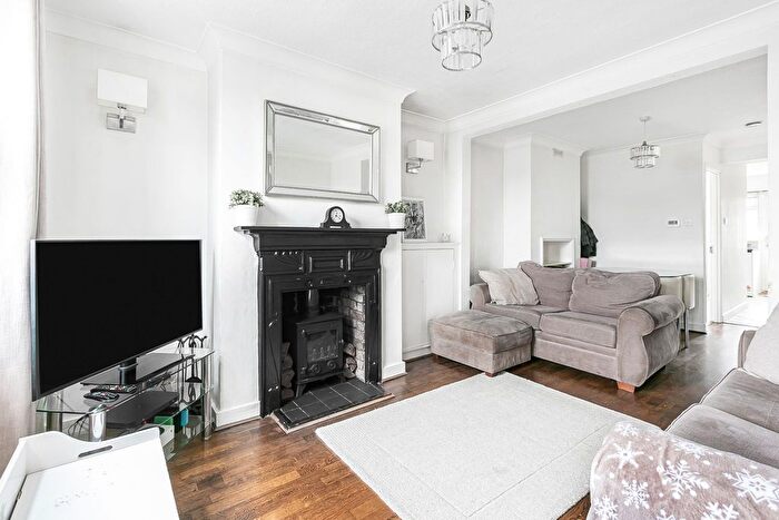 2 Bedroom Terraced House For Sale In Dixons Hill Road, North Mymms, Hatfield, AL9
