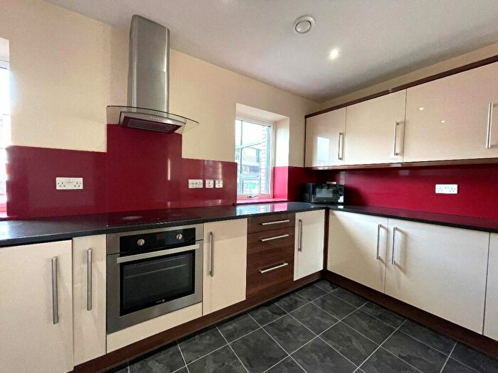 6 Bedroom Apartment To Rent In Ecclesall Road, S11