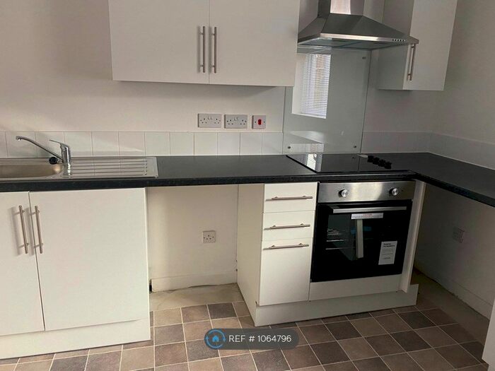 1 Bedroom Flat To Rent In Meadow Street, Wigan, WN6