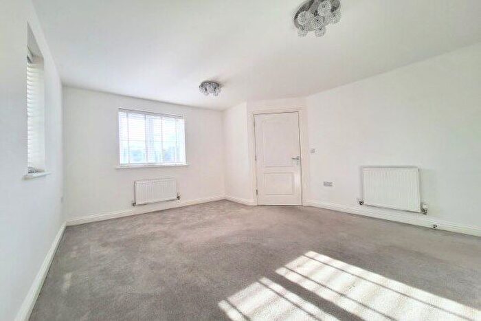 4 Bedroom Property To Rent In James Clubb Way, Dartford, DA1