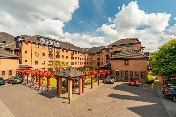 1 Bedroom Flat For Sale In / Carlyle Court, Comely Bank Road, Edinburgh, EH4