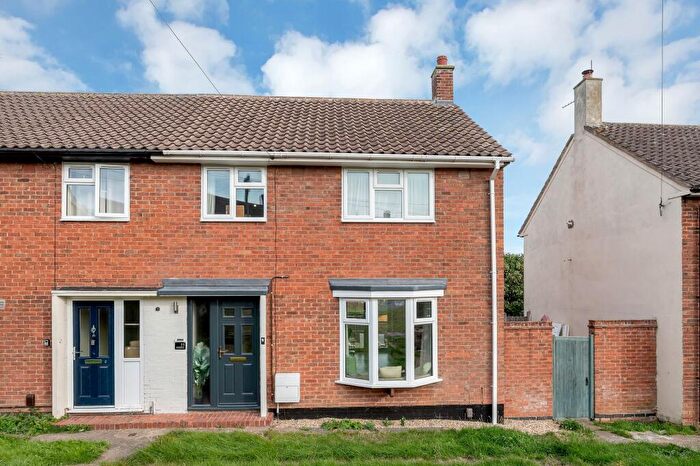 3 Bedroom Semi-Detached House For Sale In Sherwood Drive, Melton Mowbray, LE13