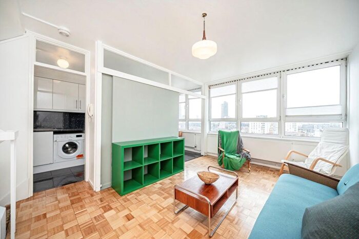 2 Bedroom Flat To Rent In Bunhill Row, Barbican, EC1Y