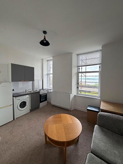 1 Bedroom Flat To Rent In Belville Street, Greenock, PA15