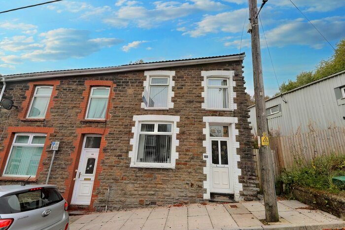 3 Bedroom End Of Terrace House To Rent In Graig Street, Ferndale, CF43