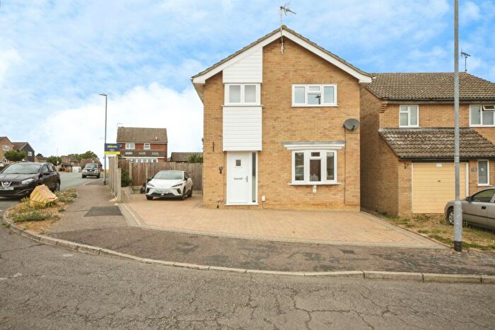 4 Bedroom Detached House For Sale In Melford Road, Stowmarket, Suffolk, IP14