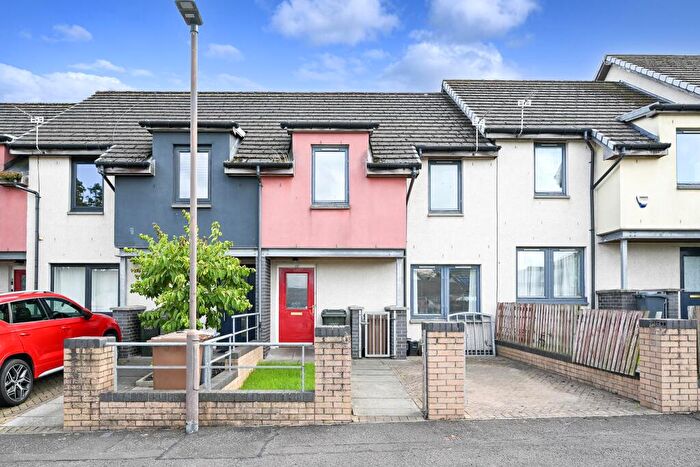 3 Bedroom Terraced House For Sale In Castlepark Glade, Edinburgh, EH16