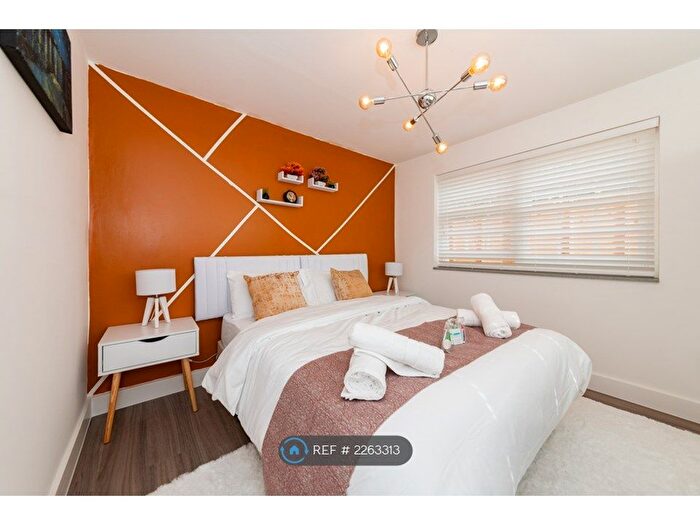 2 Bedroom Flat To Rent In Southampton Street, Reading, RG1