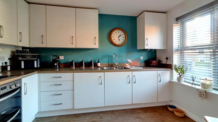4 Bedroom Semi-Detached House To Rent In Turnpike, Moulton, Northampton, NN3