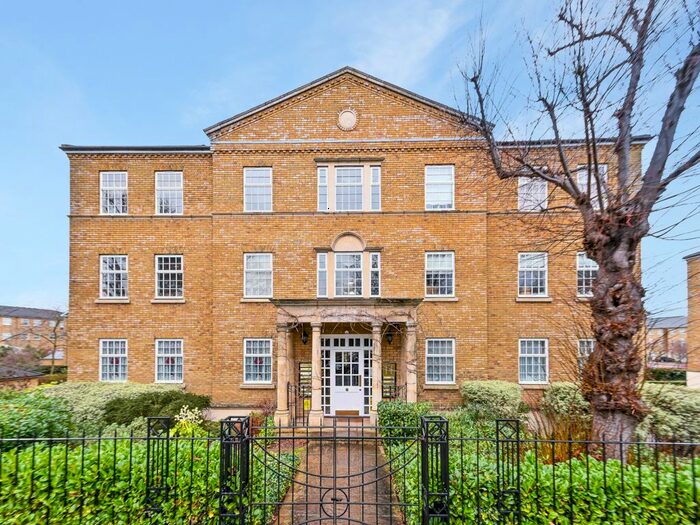 1 Bedroom Flat To Rent In Balaclava Road, Long Ditton, Surbiton, KT6