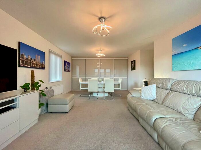 2 Bedroom Apartment To Rent In Chasewater Crescent, Broughton, Milton Keynes, MK10