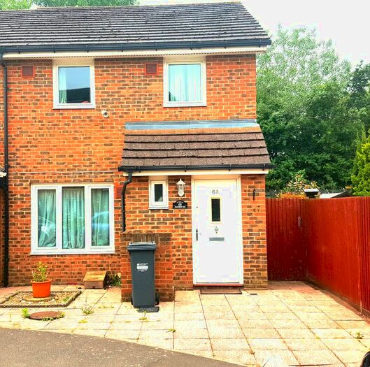 2 Bedroom Terraced House To Rent In Blackburn Way, Hounslow, TW4