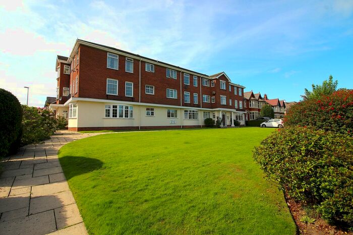 2 Bedroom Flat To Rent In Whitegate Court, Blackpool, FY3