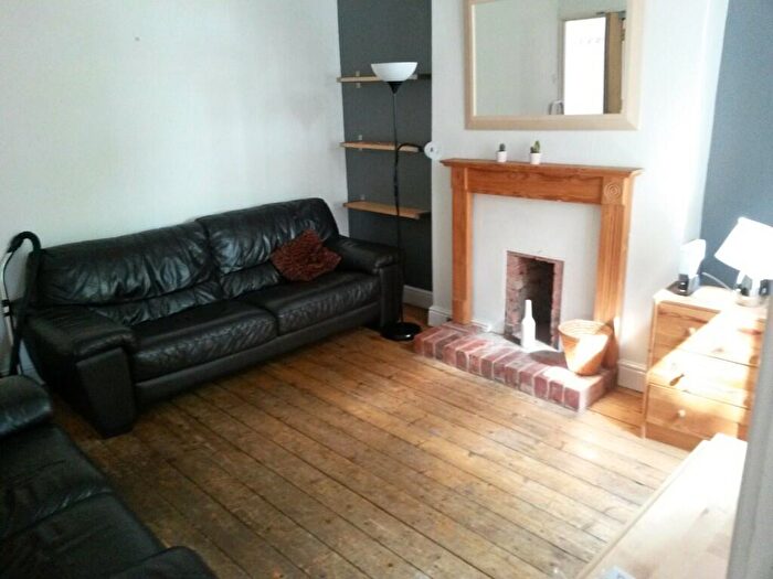 5 Bedroom House To Rent In Ilkeston Road, Nottingham, Nottinghamshire, NG7