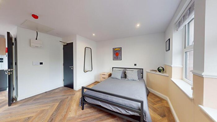 1 Bedroom Flat To Rent In Thurloe Street, Manchester, M14