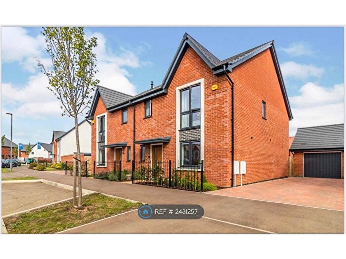 3 Bedroom Semi-Detached House To Rent In Elmswell Road, Glebe Farm, Milton Keynes, MK17