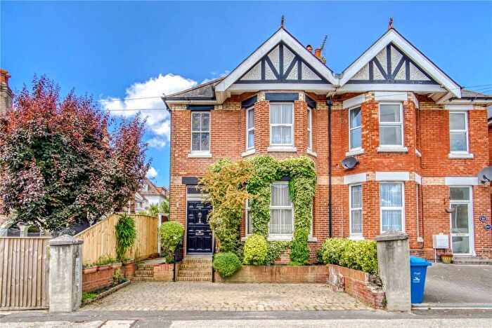 3 Bedroom Detached House For Sale In Mansfield Road, Lower Parkstone, Poole, Dorset, BH14