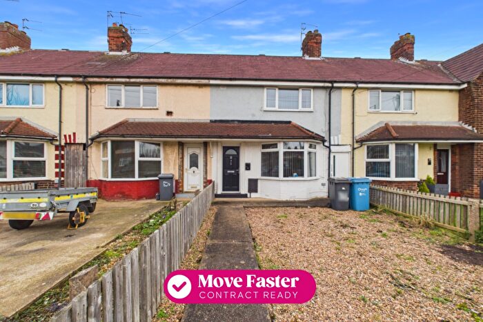 2 Bedroom Terraced House For Sale In Cranbrook Avenue, Hull, HU6