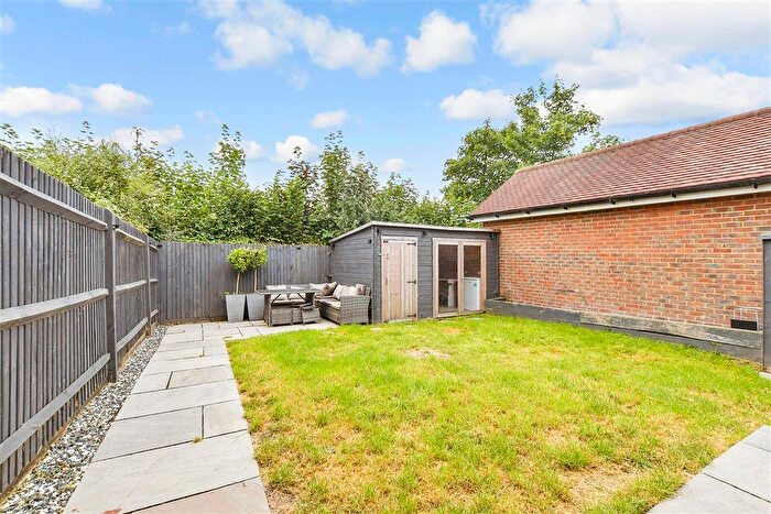 2 Bedroom Semi-Detached House For Sale In Kingfisher Drive, Crowborough, East Sussex, TN6