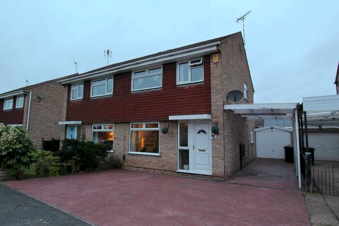 3 Bedroom Semi-Detached House To Rent In Wharfedale Road, , Long Eaton, NG10