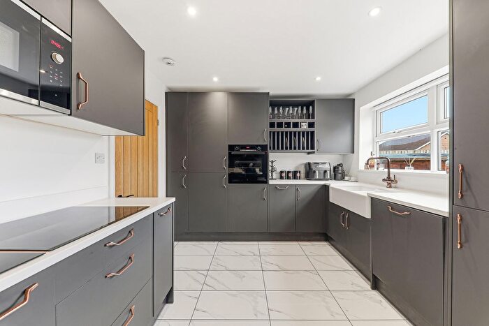 4 Bedroom Detached House For Sale In Hopefield Chase, Rothwell, Leeds, West Yorkshire, LS26