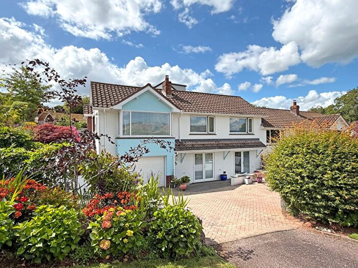 3 Bedroom Semi-Detached Bungalow For Sale In Woolbrook Park, Sidmouth, EX10
