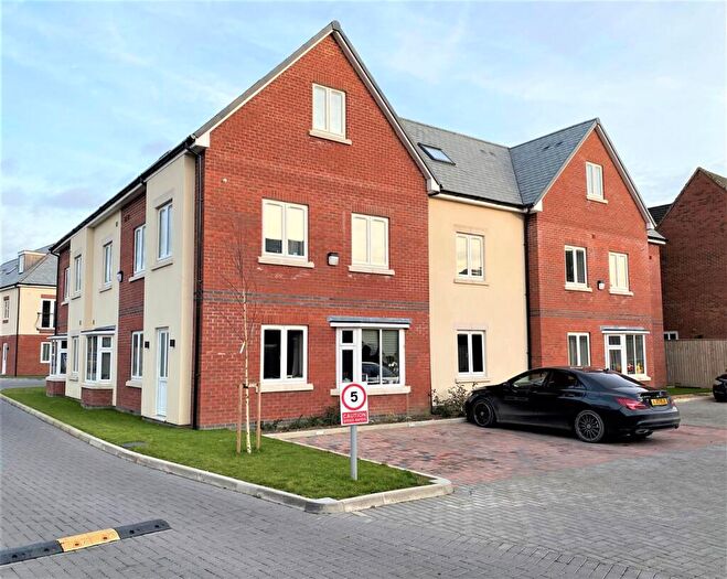 3 Bedroom Apartment To Rent In Danelaw Court, Hinckley, LE10