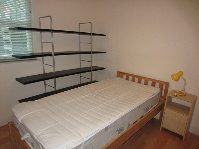 2 Bedroom Flat To Rent In Crown Street, Aberdeen, AB11