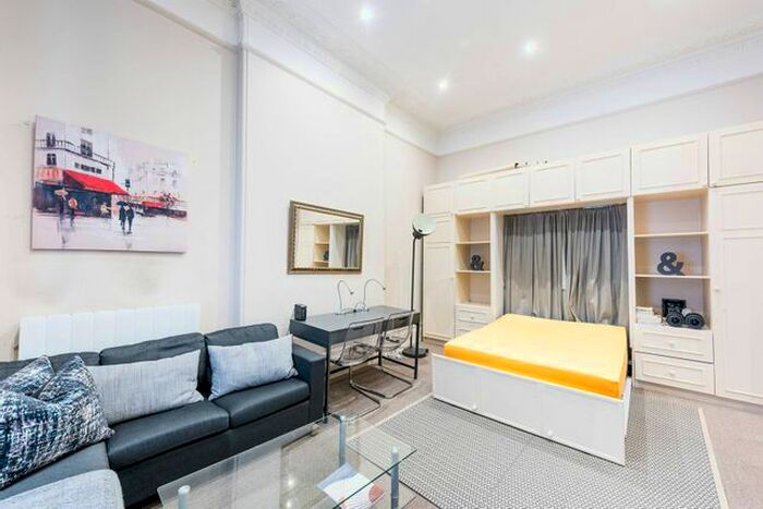Studio To Rent In Emperors Gate, South Kensington, London, SW7