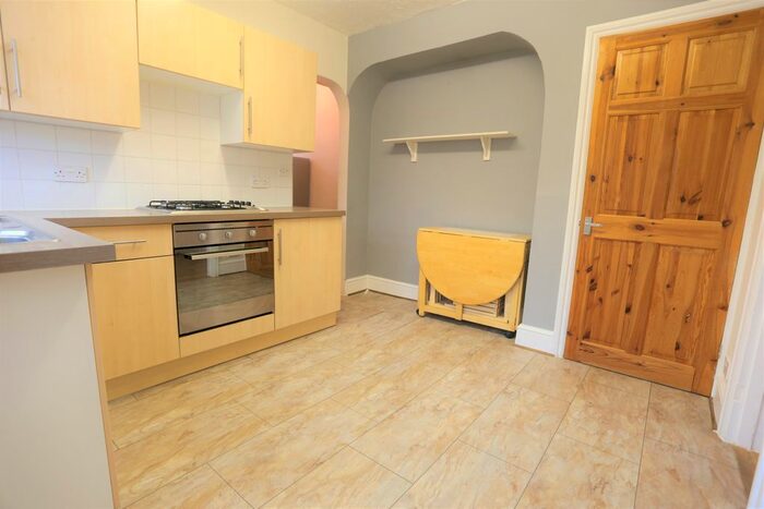 1 Bedroom Maisonette To Rent In Deacon Road, Bitterne, Southampton, SO19