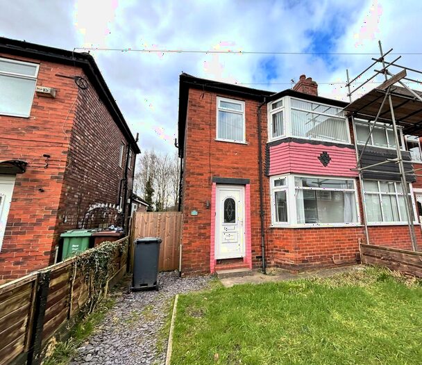 3 Bedroom Semi-Detached House To Rent In Lime Avenue, Whitefield, M45