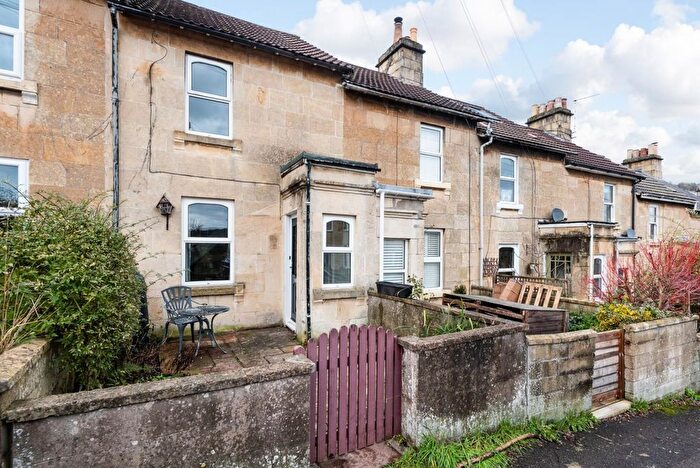 2 Bedroom Property To Rent In Hampton View, Bath, BA1