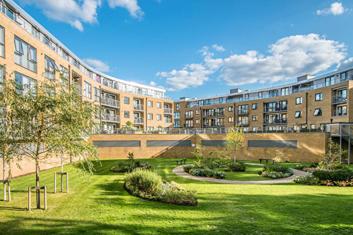 2 Bedroom Apartment To Rent In Smeaton Court, Hertford, SG13