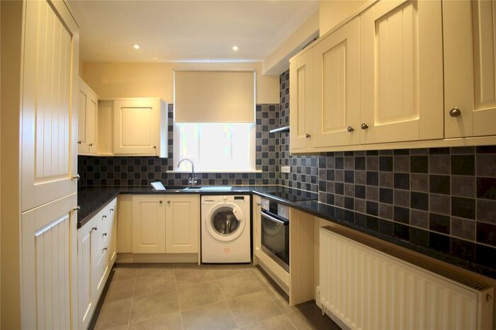 2 Bedroom Flat To Rent In Fishponds Road, Fishponds, Bristol, BS16